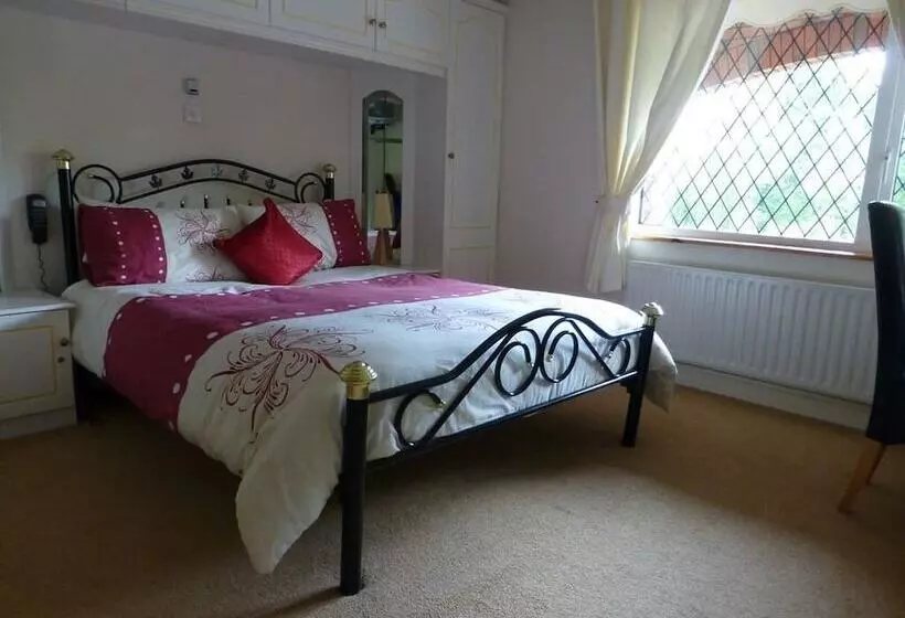 Aamiaismajoitus (B&B) Plantation Lodge