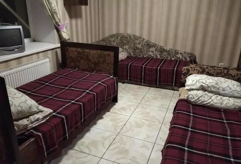 هاستل Parasolka