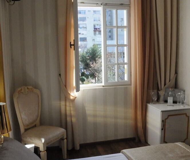 בית מלון כפרי Boutique Restaurant Gloria