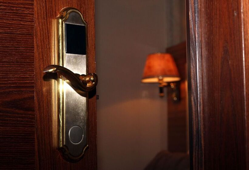 בית מלון כפרי Boutique Restaurant Gloria