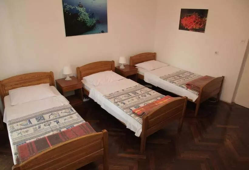 هتل Dck Rooms