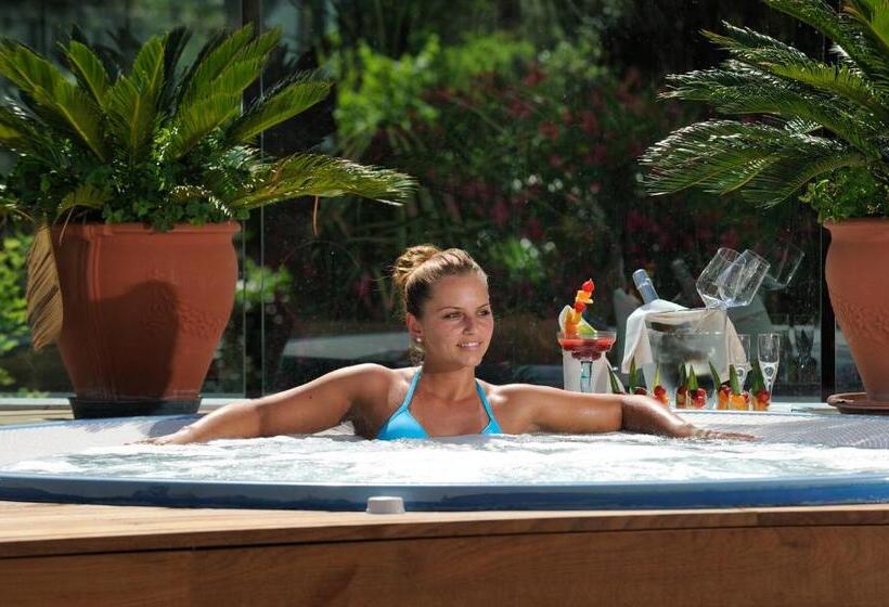 בית מלון כפרי Eden