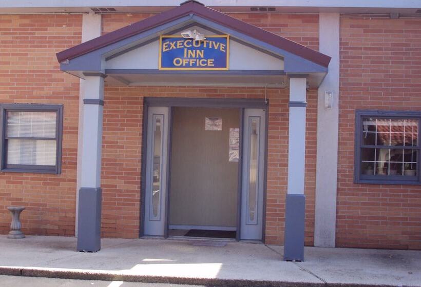 酒店 Executive Inn