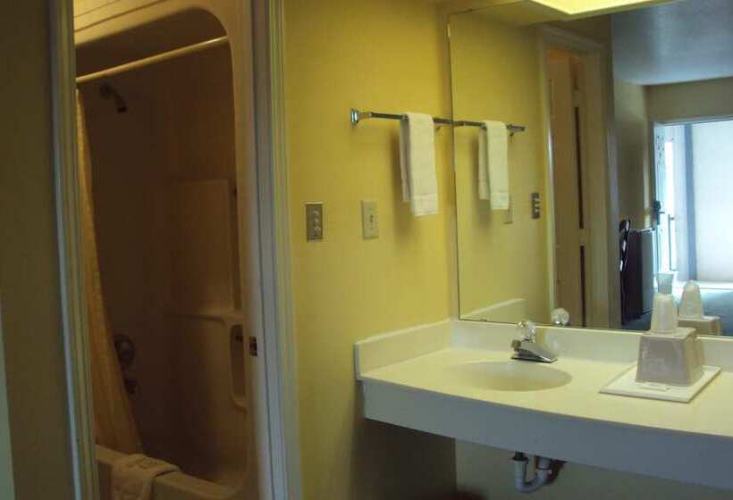 酒店 Executive Inn