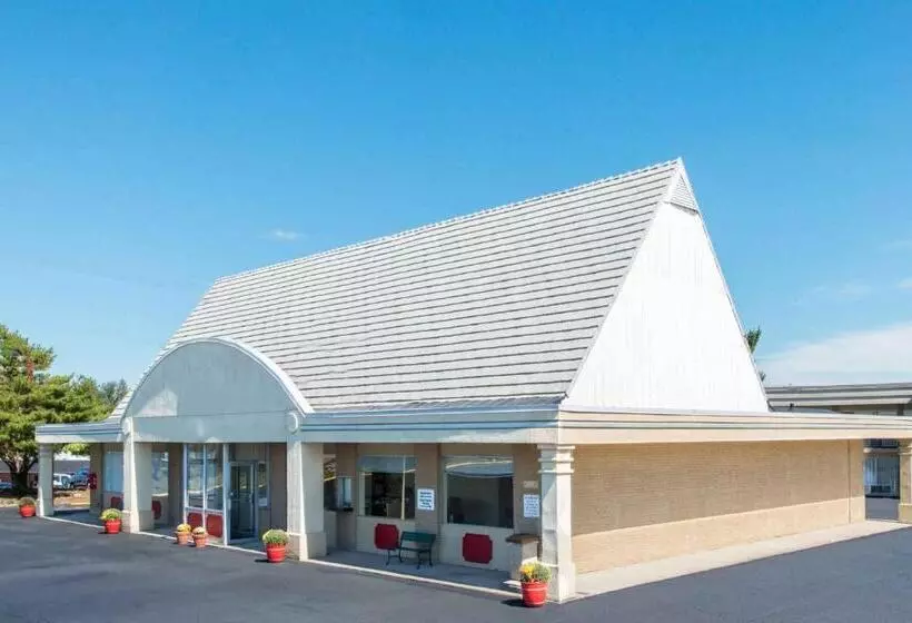 Hotelli Fairbridge Inn Express Frankfort