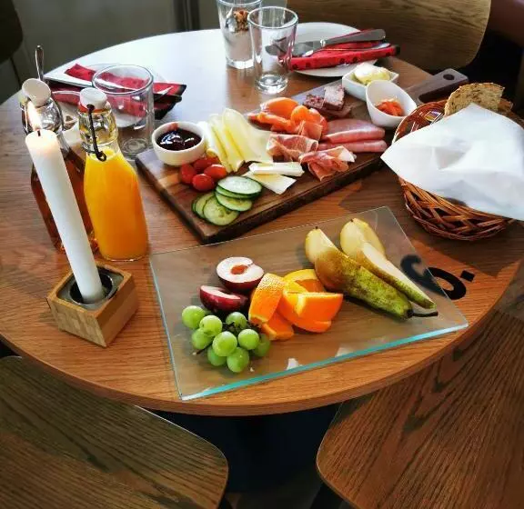 Hotelli Henningsvær Guesthouse