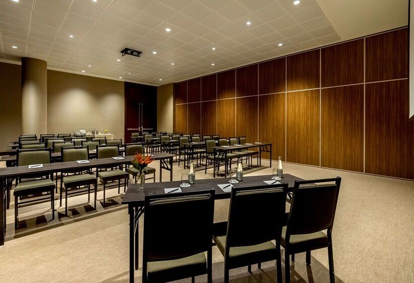 Отель Hyatt Centric San Isidro Lima