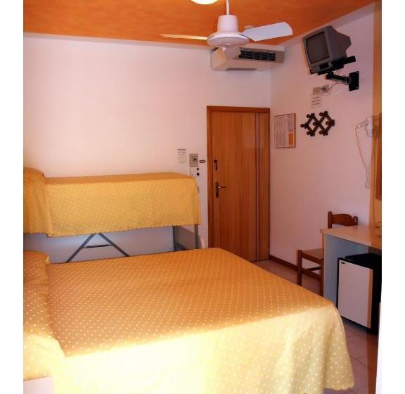 בית מלון כפרי Paron