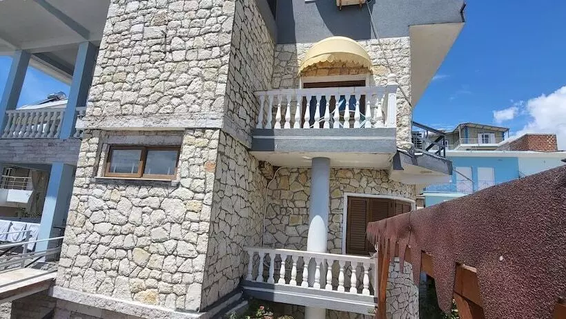 Hotelli Vila Blu Inn