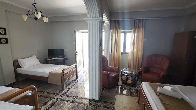 Hotelli Vila Blu Inn