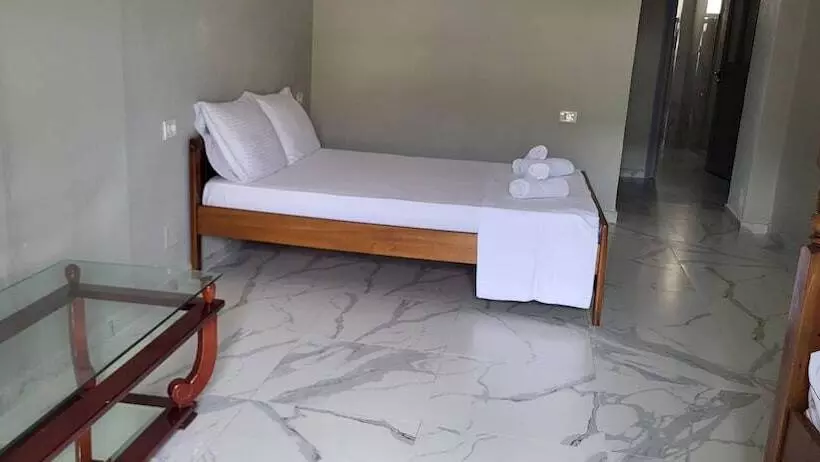 Hotelli Vila Blu Inn