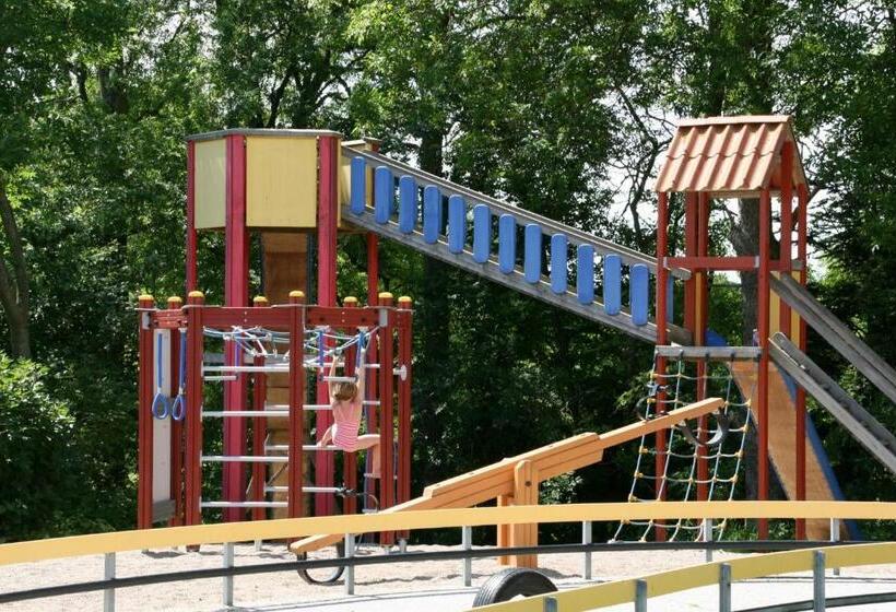 אתר נופש Løgballe Camping & Cottages