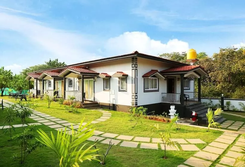 Vagator Retreat Resort With Swimming Pool