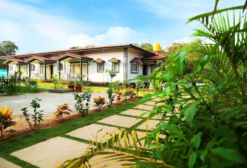 Vagator Retreat Resort With Swimming Pool