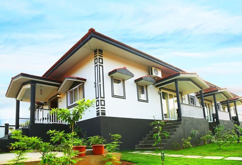 Vagator Retreat Resort With Swimming Pool