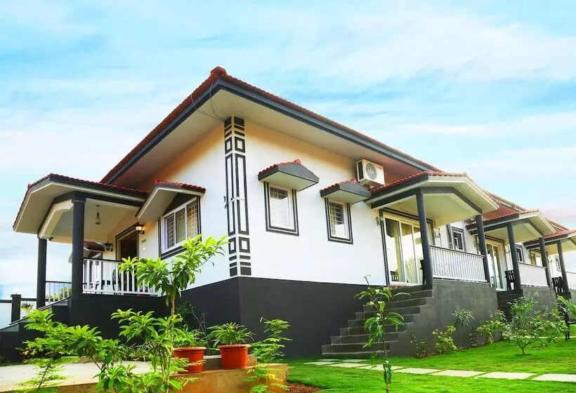 Vagator Retreat Resort With Swimming Pool