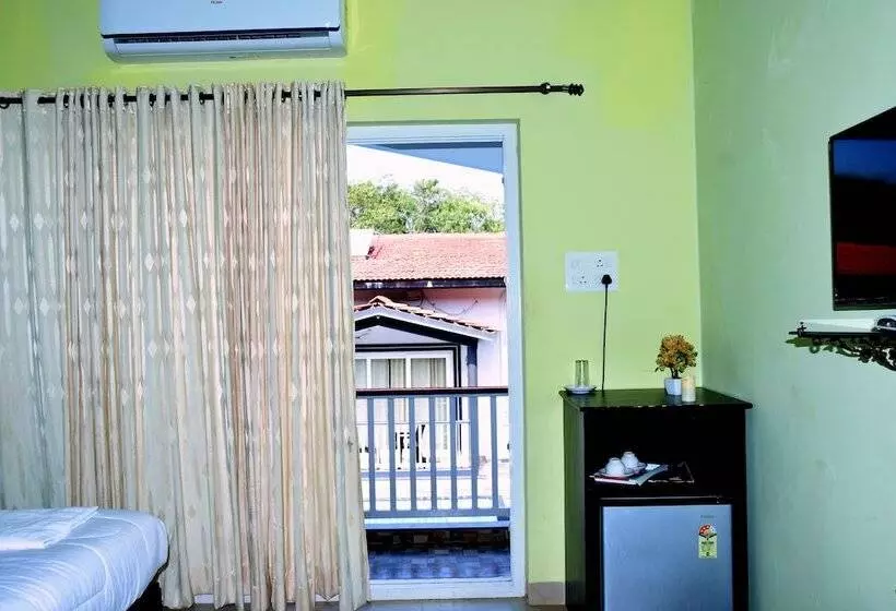 Vagator Retreat Resort With Swimming Pool