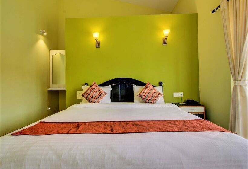 Vagator Retreat Resort With Swimming Pool