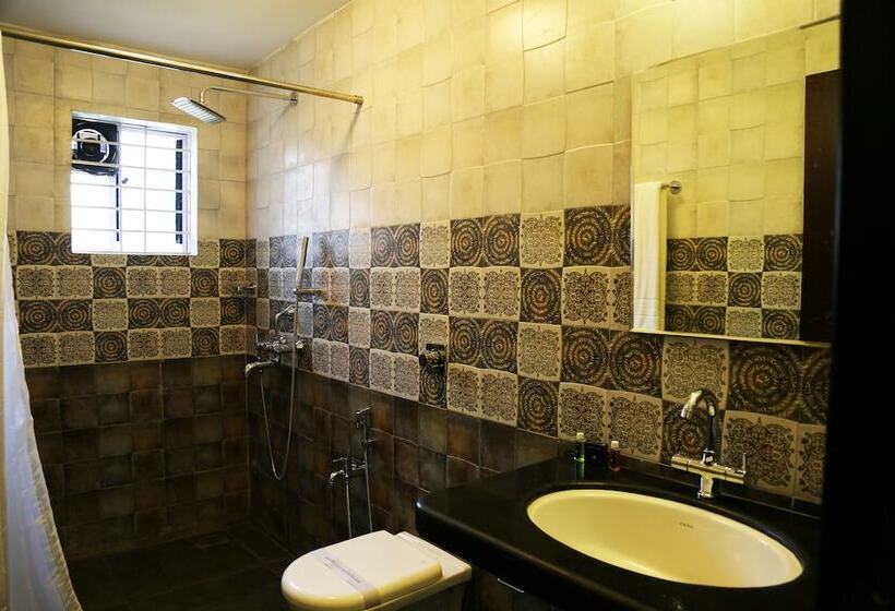 Vagator Retreat Resort With Swimming Pool