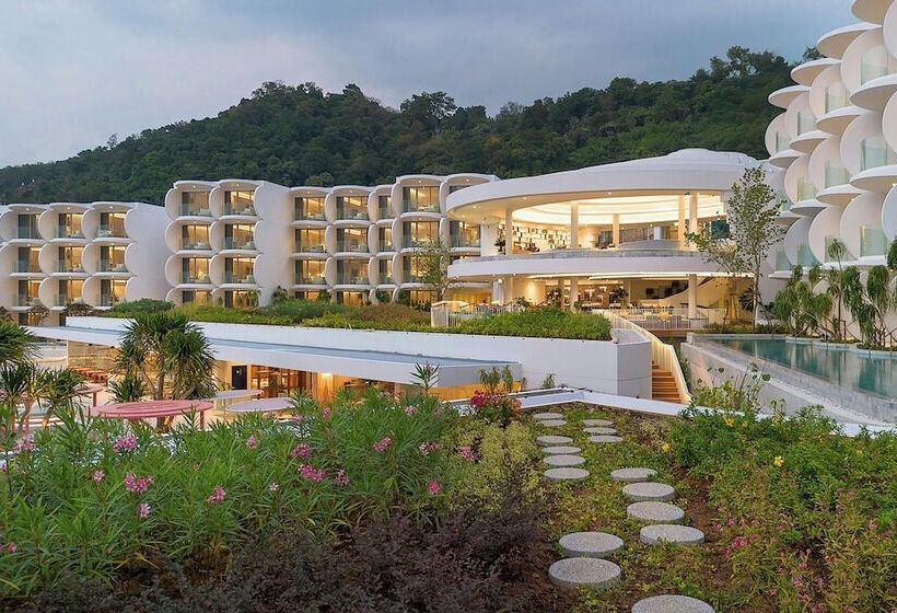 Veranda Resort Phuket Autograph Collection
