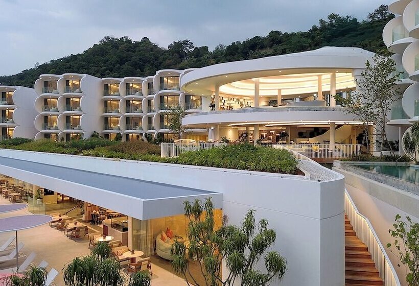 Veranda Resort Phuket Autograph Collection