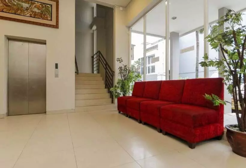 Aamiaismajoitus (B&B) Reddoorz Plus @ Kapuk Business Park