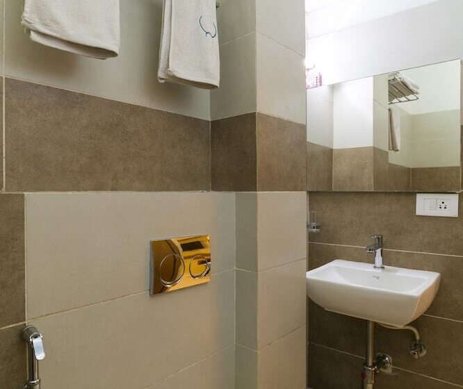 فندق Crescent Inn