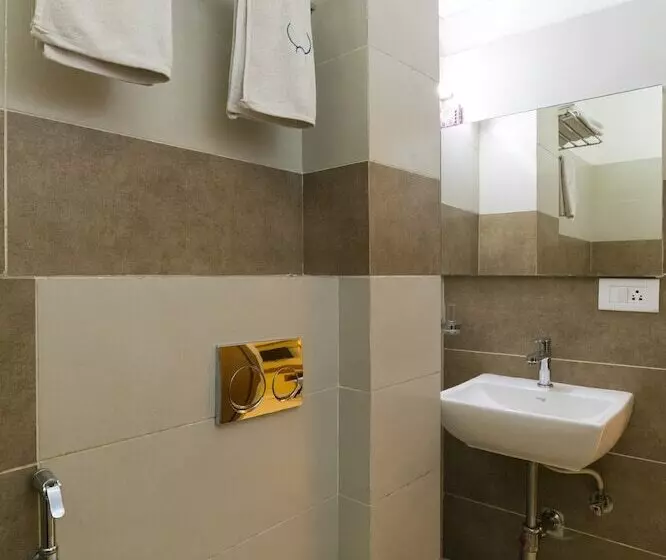 Hotelli Crescent Inn