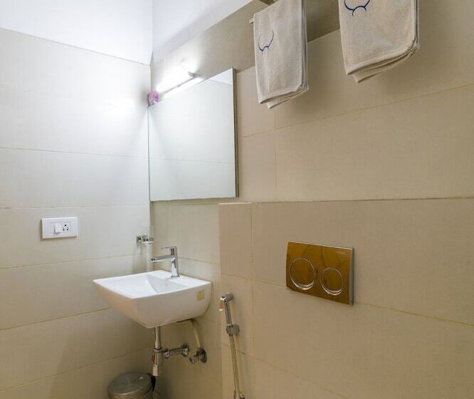 فندق Crescent Inn