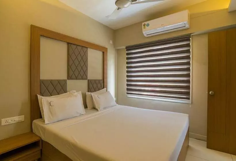 Hotelli Crescent Inn