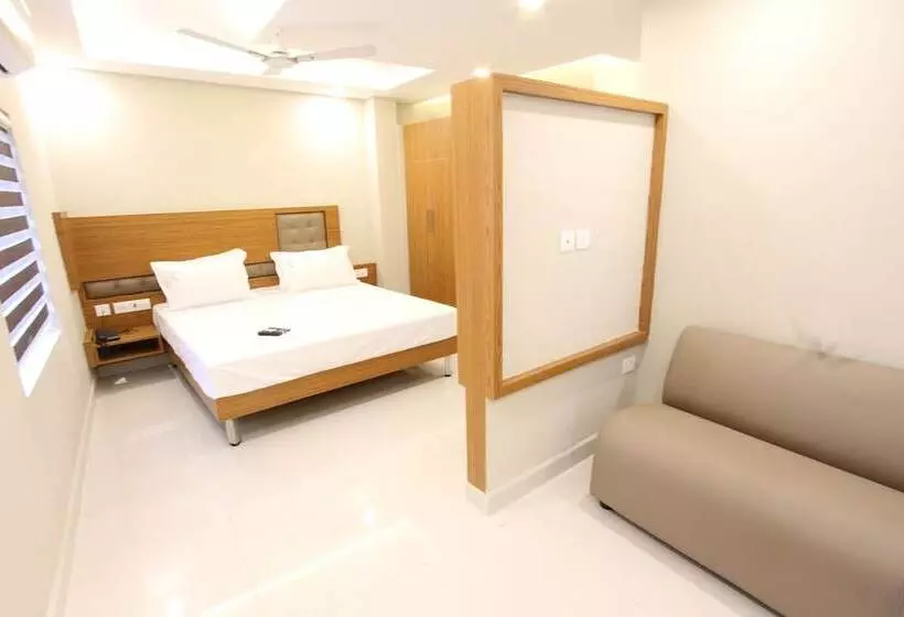 Hotelli Crescent Inn