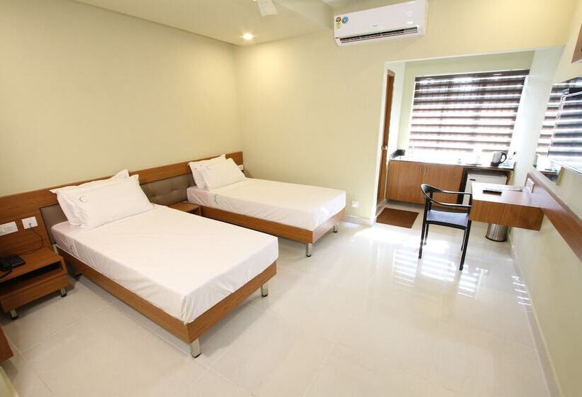 فندق Crescent Inn