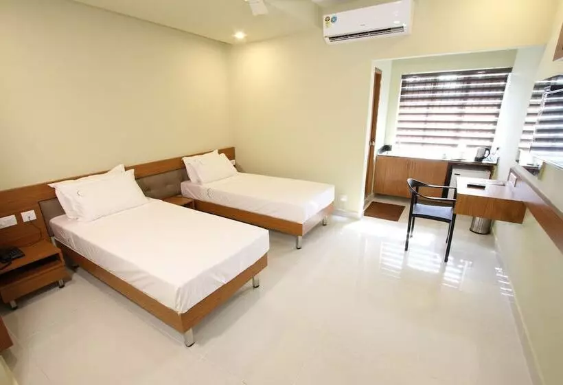 Hotelli Crescent Inn