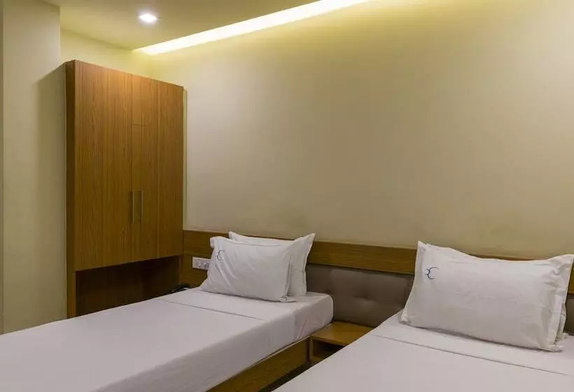 Hotelli Crescent Inn