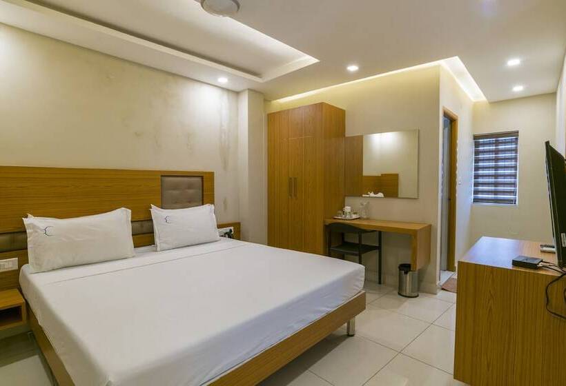 فندق Crescent Inn