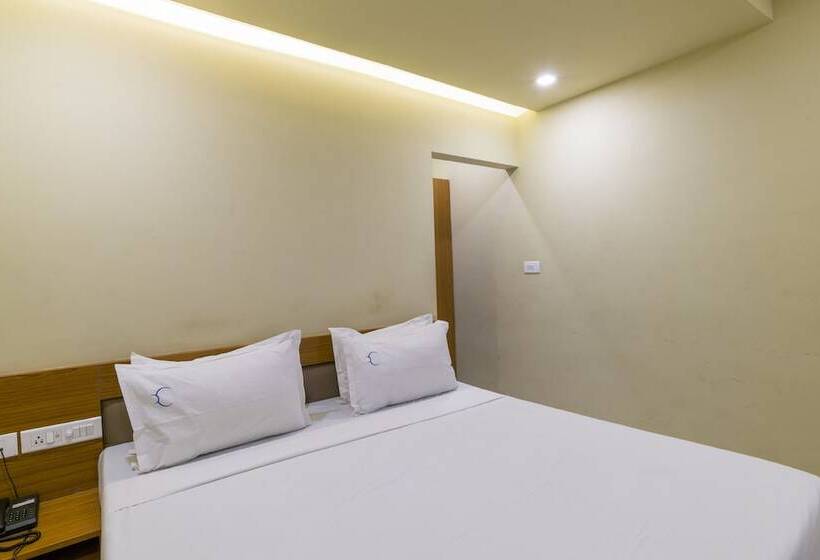 فندق Crescent Inn