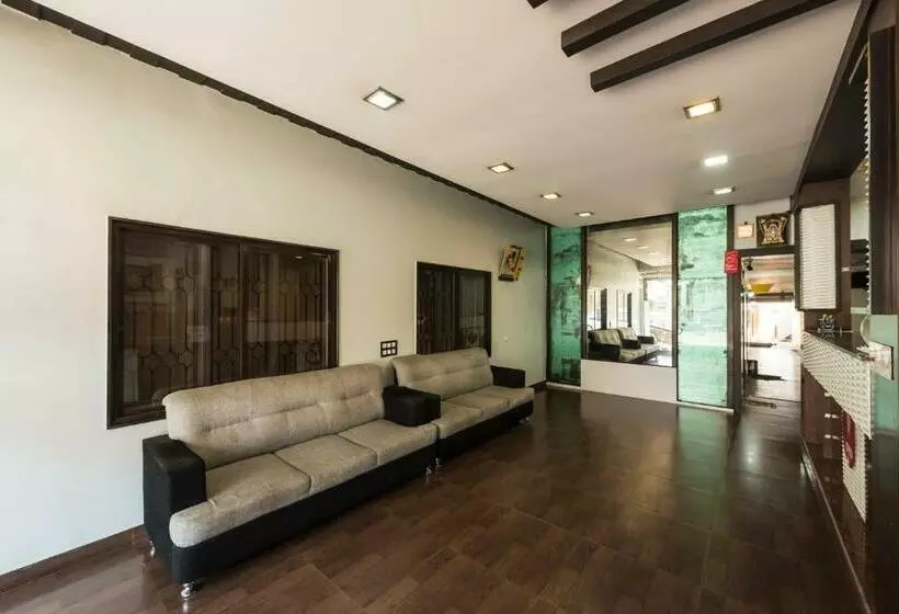 Hotelli Sri Venkatesha Residency