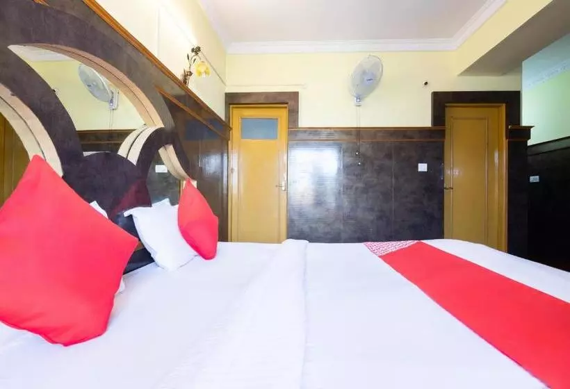 ホテル Oyo 6889 Elite Deluxe Rooms
