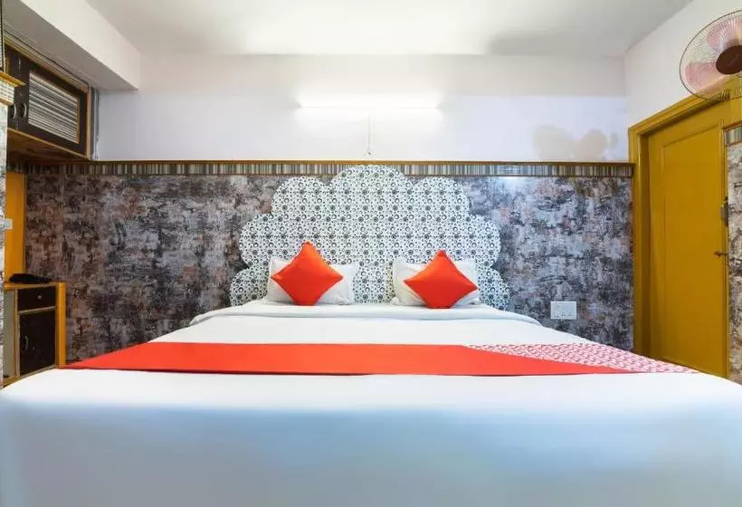 ホテル Oyo 6889 Elite Deluxe Rooms