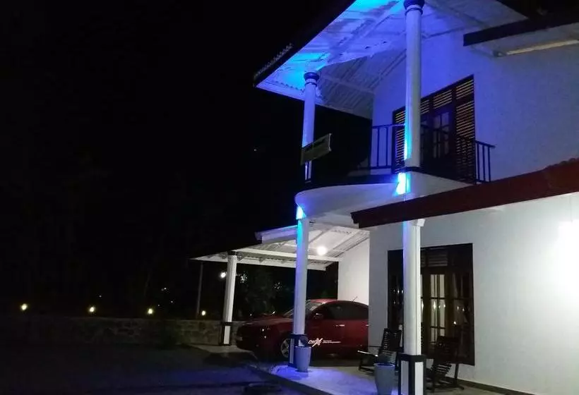 Hotelli Walawa Family Villa