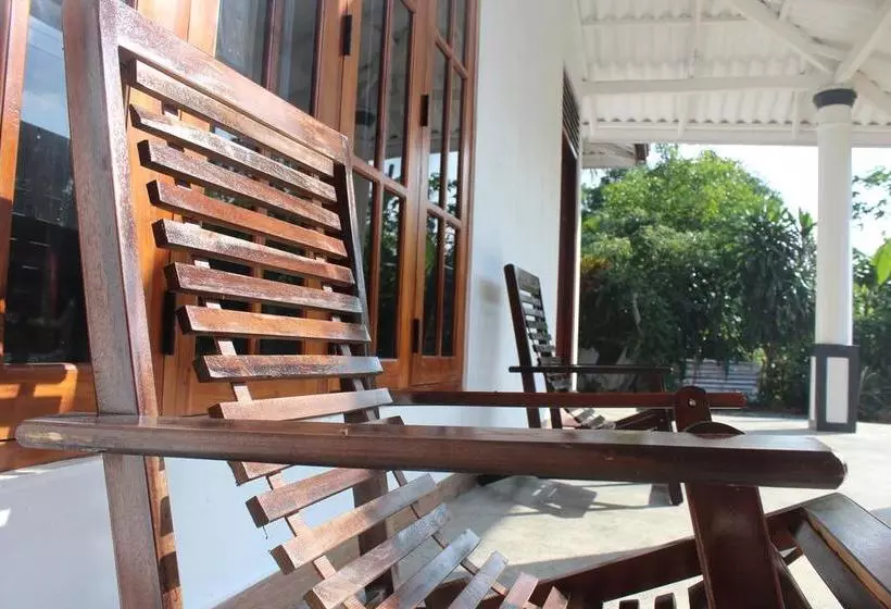 Hotelli Walawa Family Villa