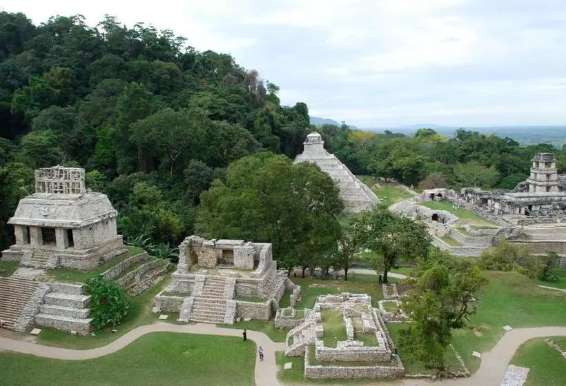 ホテル Xaman Ek Palenque