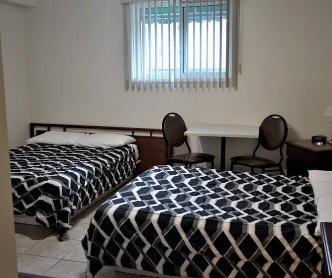 Motel Quatre Saisons