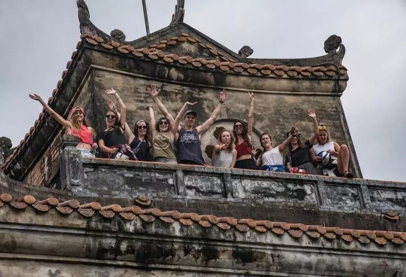 Vietnam Backpacker Hostels   Hue