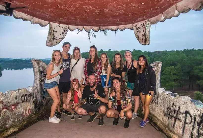 Vietnam Backpacker Hostels   Hue