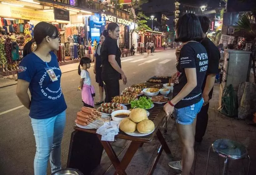 Vietnam Backpacker Hostels   Hue
