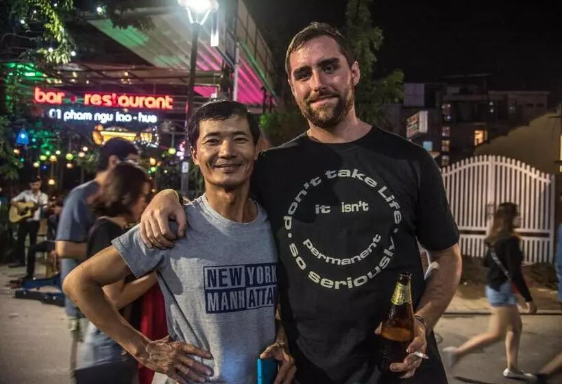Vietnam Backpacker Hostels   Hue