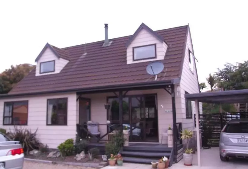 Aamiaismajoitus (B&B) Annie's Bnb At 7c