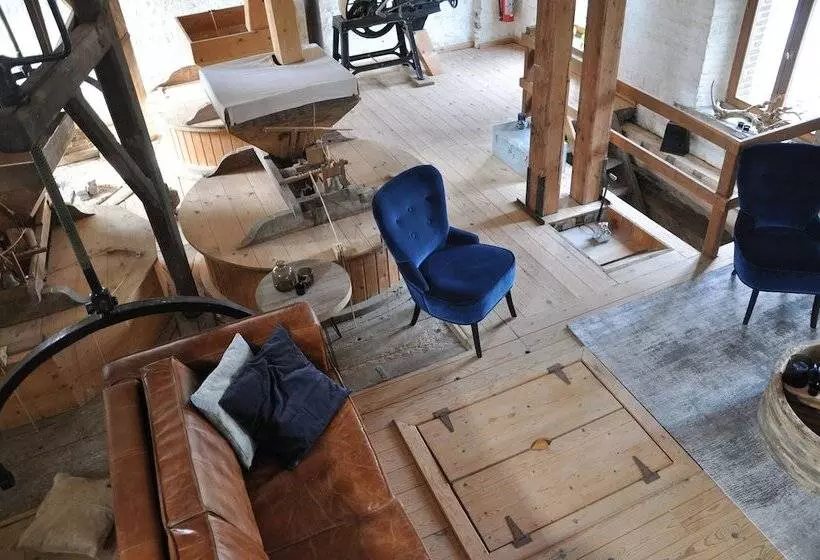 ベッドアンドブレックファースト De Ruttermolen