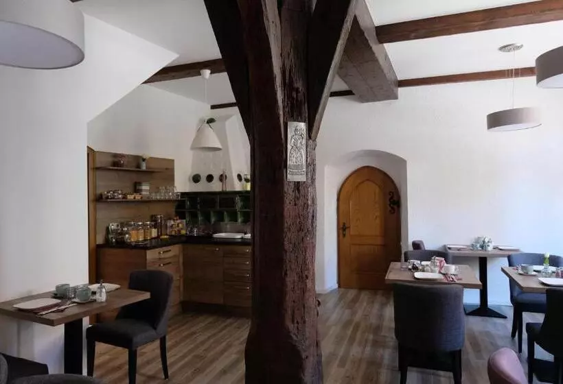 ベッドアンドブレックファースト Gastehaus Zur Sonne